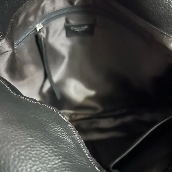 T Tahari Joplin Hobo bag in a black, white, and tan leather patchwork style NWT - Picture 4 of 5